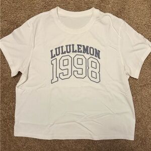 Lululemon Relaxed-Fit Cotton Jersey T-
Shirt Graphic Logo